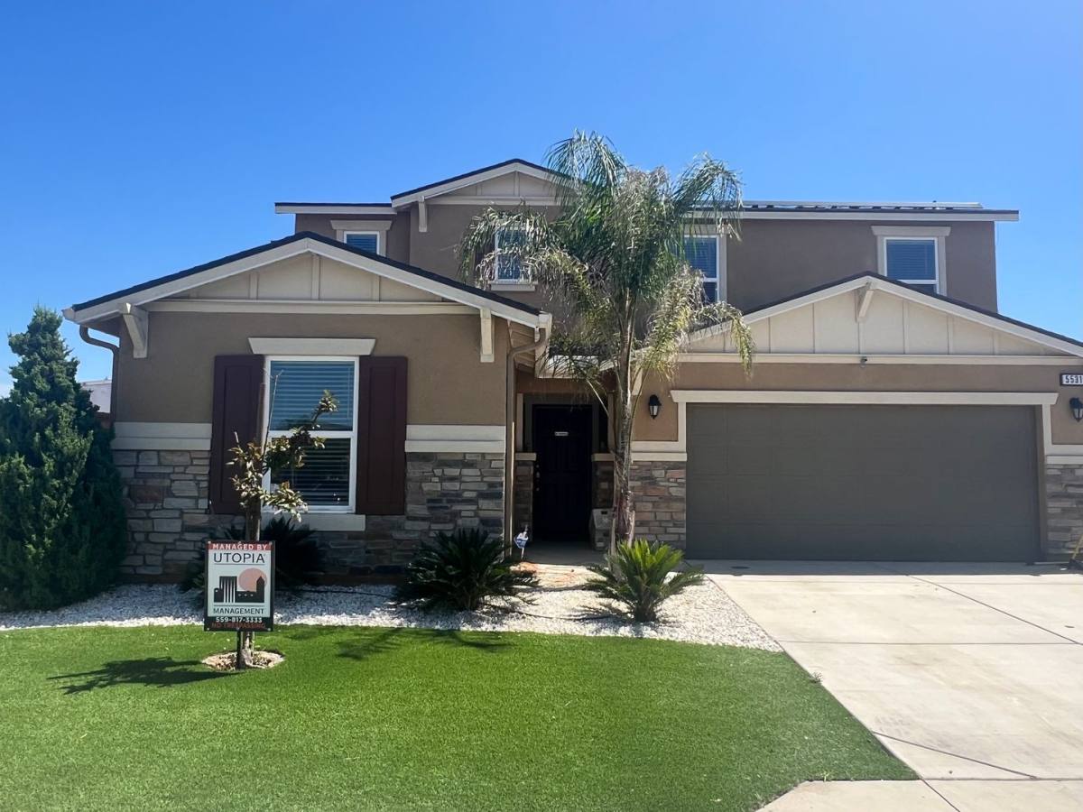 House for rent at 5531 W Flint Way, Fresno, CA 93727