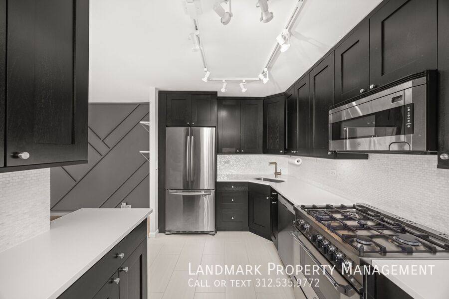 Apartment for rent at 2800 N Lakeshore Dr #505, Chicago, IL 60657