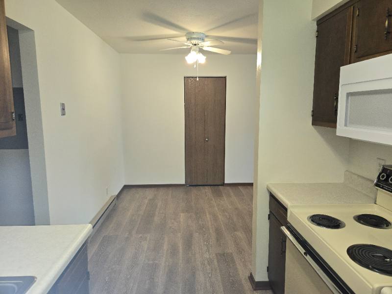 Apartment for rent at 4030 Elmhurst Rd, Toledo, OH 43613