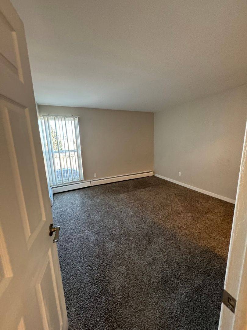 Apartment for rent at 3209 E Fountain Blvd #102-B, Colorado Springs, CO 80910