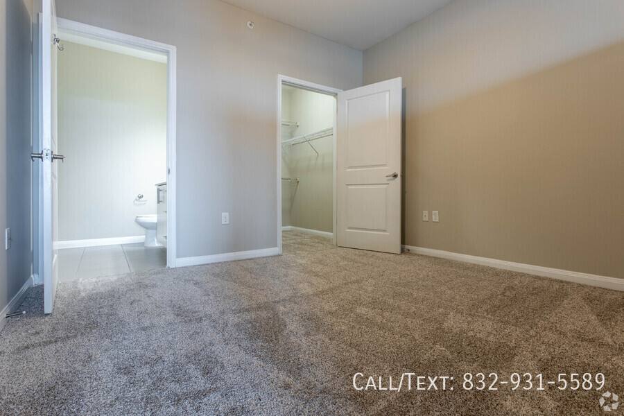 Apartment for rent at 225 S Heights Blvd #ABH2, Houston, TX 77007