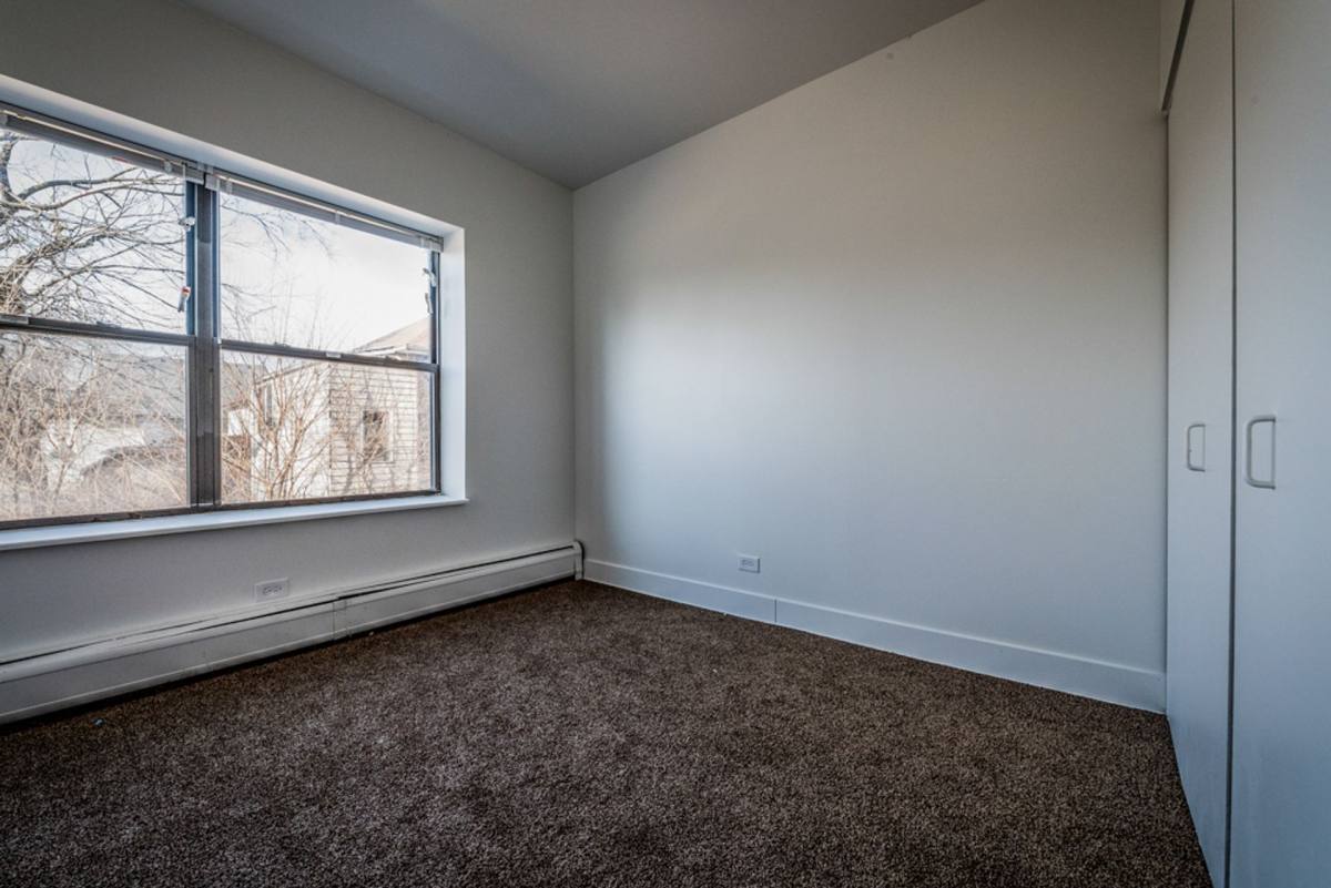 Apartment for rent at 136 E 155th St, Harvey, IL 60426