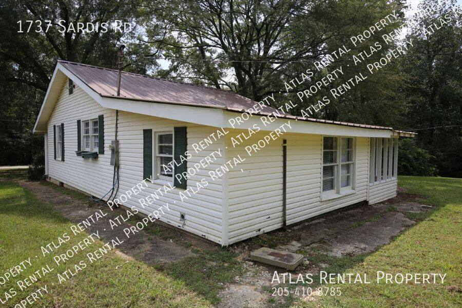 House for rent at 1737 Sardis Rd, Gardendale, AL 35071