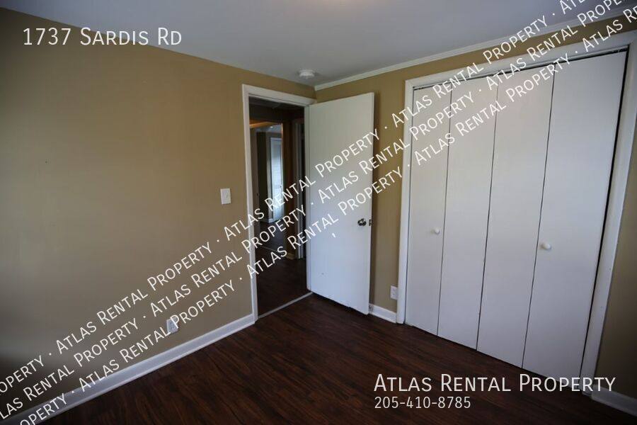 House for rent at 1737 Sardis Rd, Gardendale, AL 35071