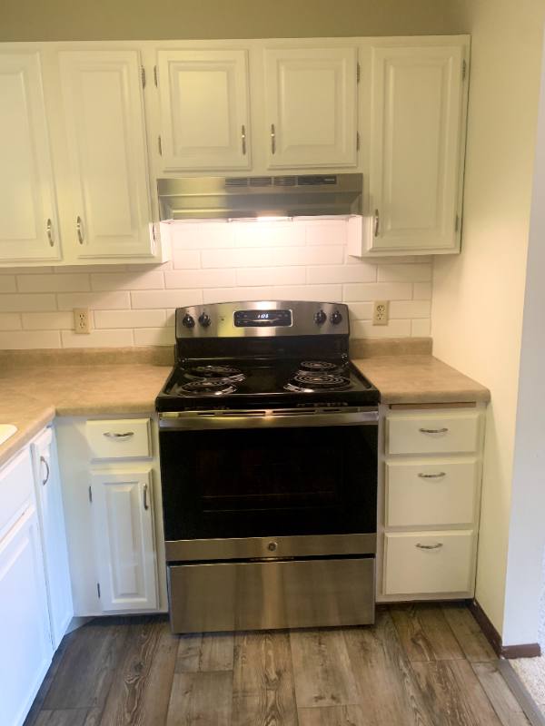 Apartment for rent at 10451 Greenbrier Rd, Hopkins, MN 55305