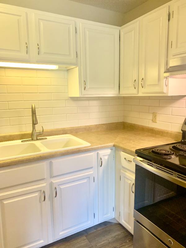 Apartment for rent at 10451 Greenbrier Rd, Hopkins, MN 55305