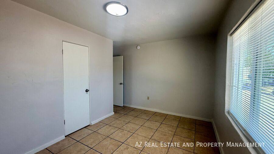 Apartment for rent at 1405 W Clarendon Ave #1, Phoenix, AZ 85013