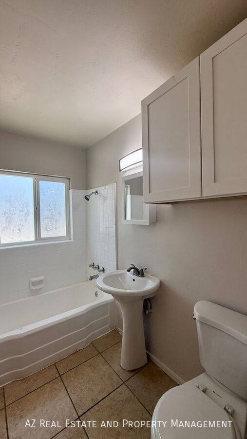 Apartment for rent at 1405 W Clarendon Ave #1, Phoenix, AZ 85013