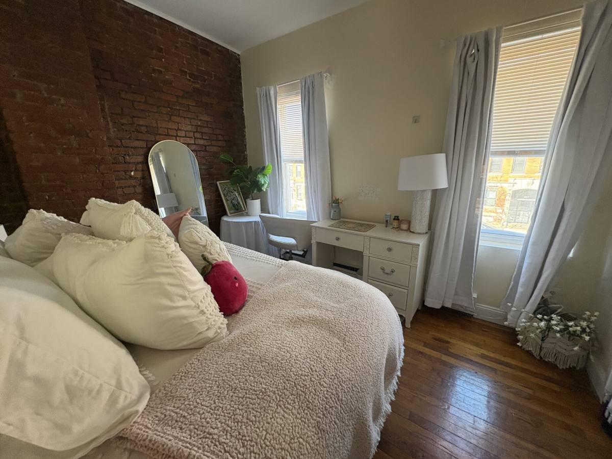 Townhouse for rent at 886 Huntington Ave #2-5, Boston, MA 02115