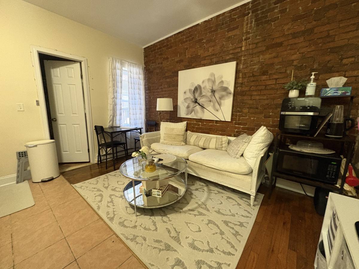 Townhouse for rent at 886 Huntington Ave #2-5, Boston, MA 02115