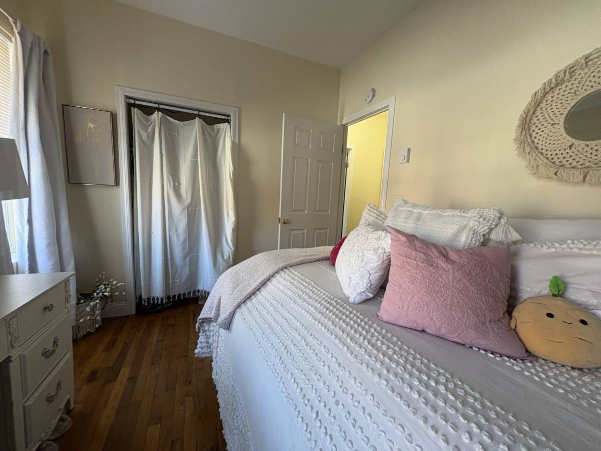Townhouse for rent at 886 Huntington Ave #2-5, Boston, MA 02115