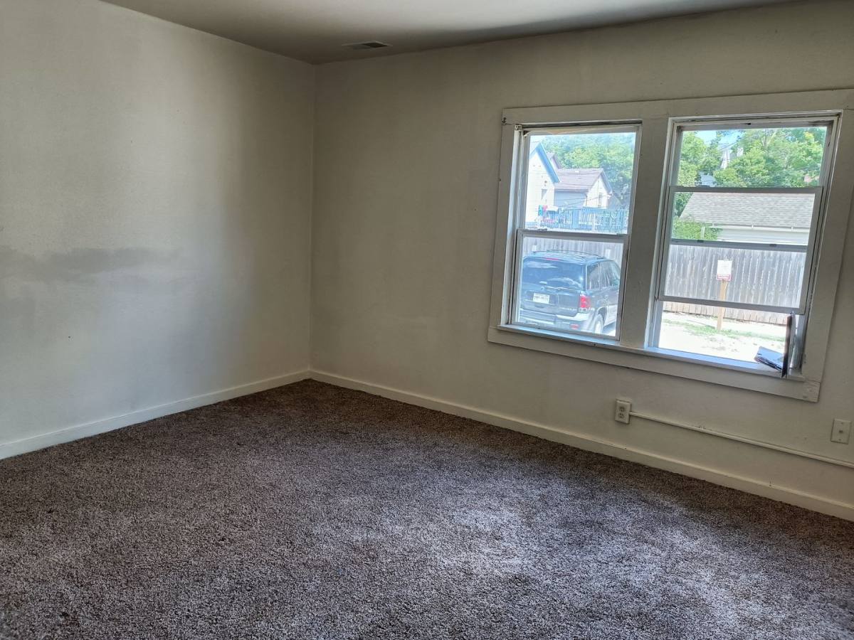 Apartment for rent at 769-771 W Windlake Ave, Milwaukee, WI 53204