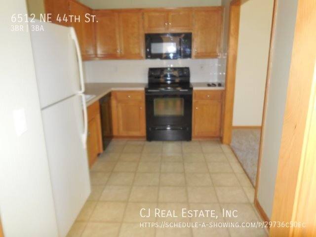 House for rent at 6512 NE 44th St, Kansas City, MO 64117