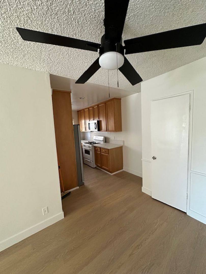Apartment for rent at 3609 Mentone Ave, Los Angeles, CA 90034
