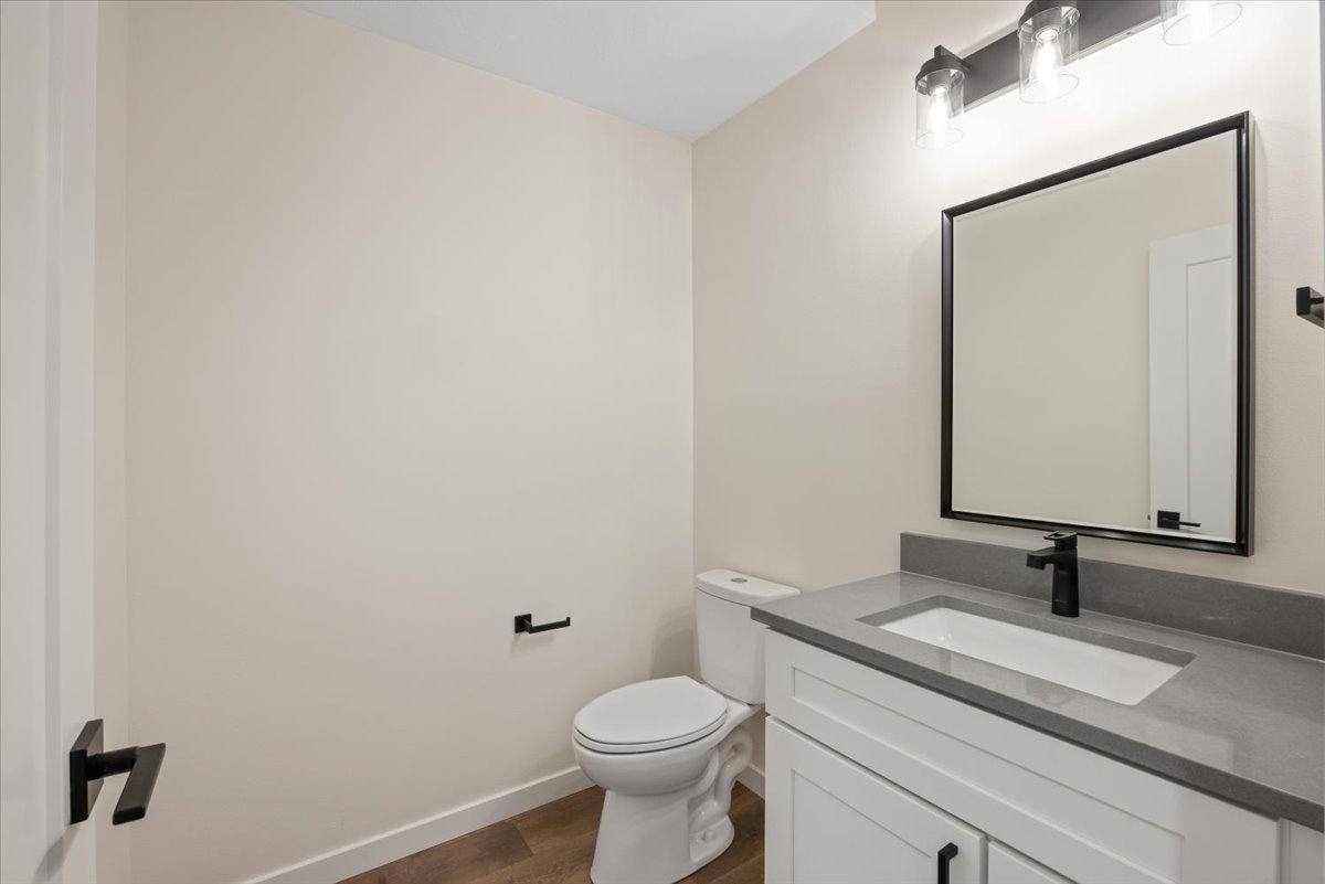 Townhouse for rent at 717 E Lacrosse Ave #1, Spokane, WA 99207