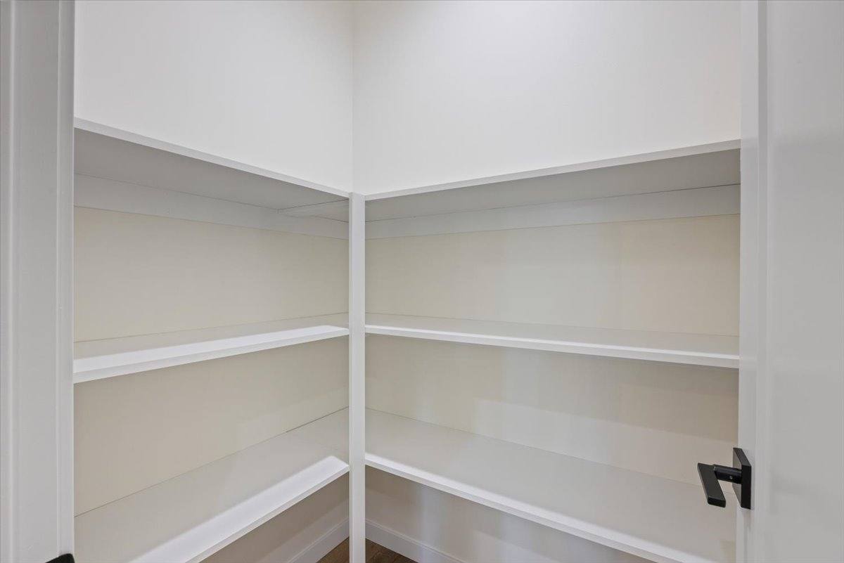Townhouse for rent at 717 E Lacrosse Ave #1, Spokane, WA 99207