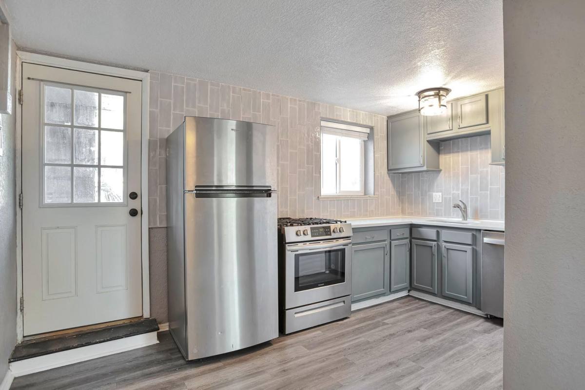 Apartment for rent at 1443 Stuart St, Denver, CO 80204