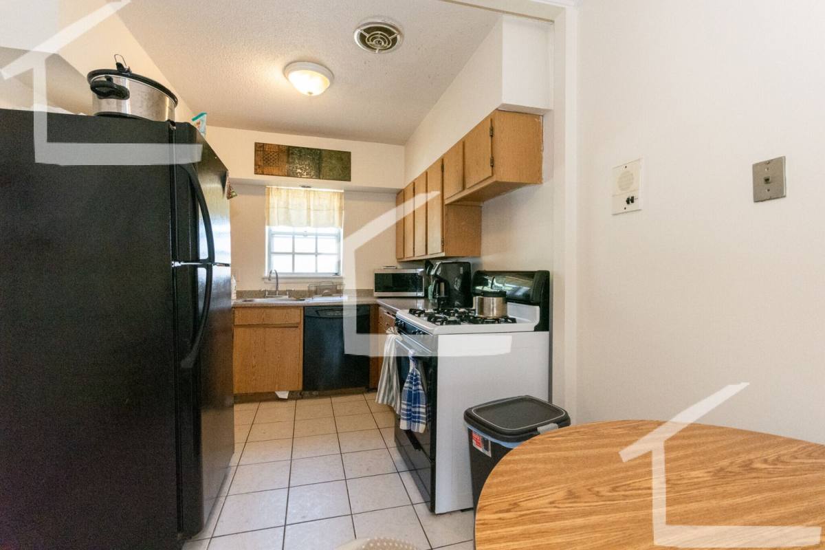 Apartment for rent at 14B Homer St, Brookline, MA 02446