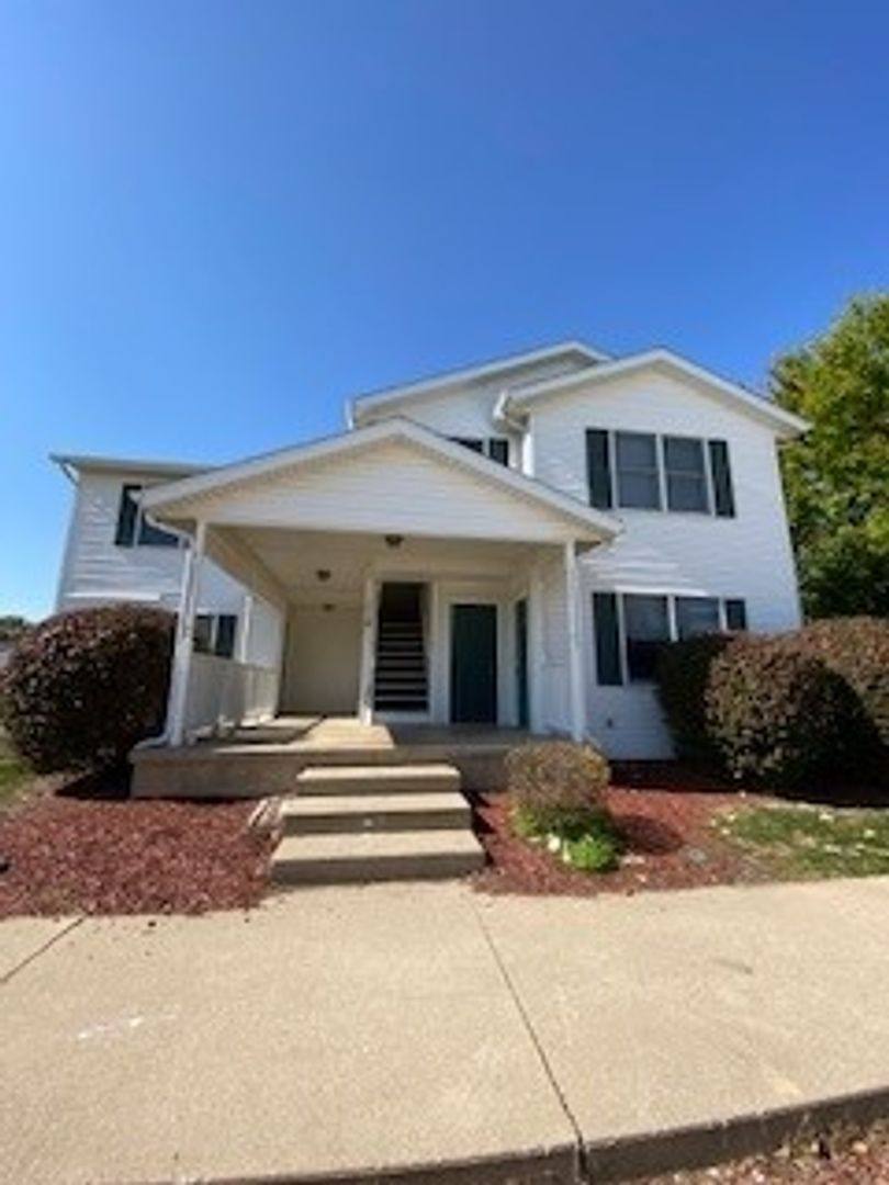 Apartment for rent at 209 Stonewall Court, Nappanee, IN 46550