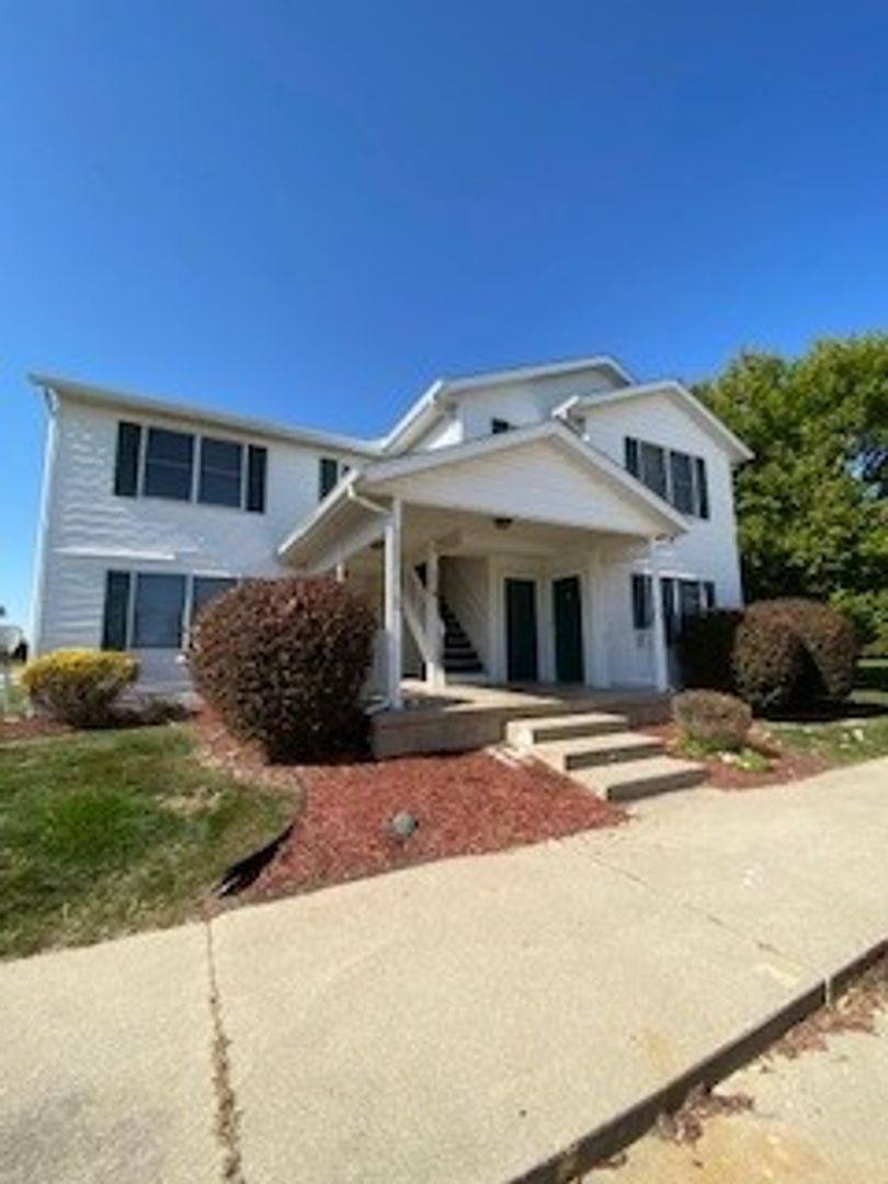 Apartment for rent at 209 Stonewall Court, Nappanee, IN 46550