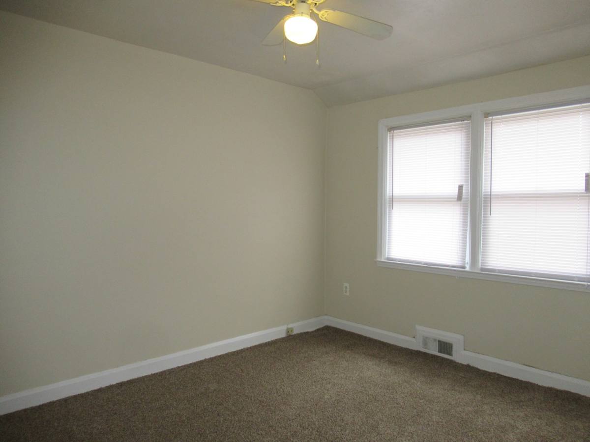 Townhouse for rent at 1013 Saint Dunstans Rd, Baltimore, MD 21212