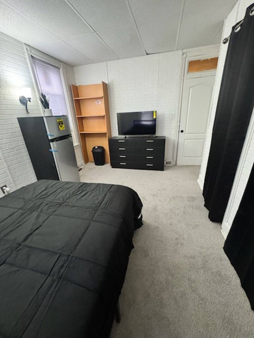 Apartment for rent at 1716 W Erie Ave, Philadelphia, PA 19140