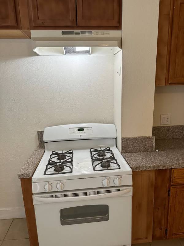 Apartment for rent at 250 W Williams St, Barstow, CA 92311