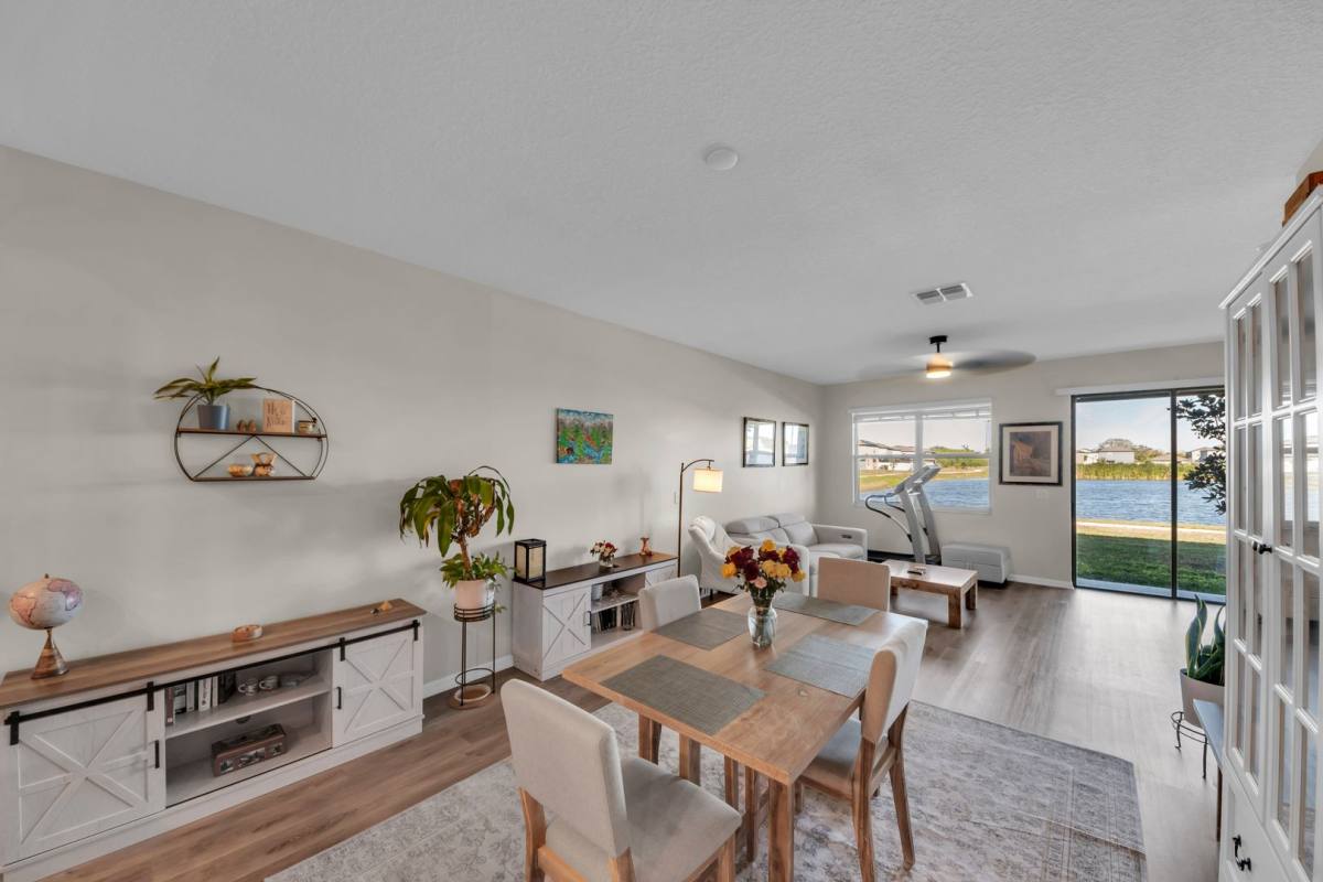Townhouse for rent at 736 Royal Empress Dr, Ruskin, FL 33570