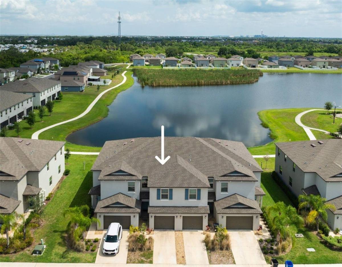 Townhouse for rent at 736 Royal Empress Dr, Ruskin, FL 33570