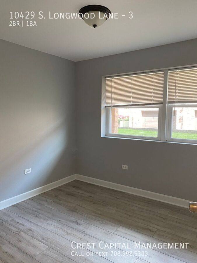 Apartment for rent at 10437 S Longwood Lane #3, Oak Lawn, IL 60453