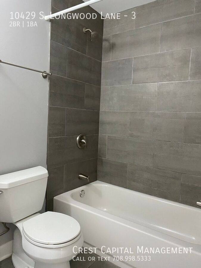 Apartment for rent at 10437 S Longwood Lane #3, Oak Lawn, IL 60453