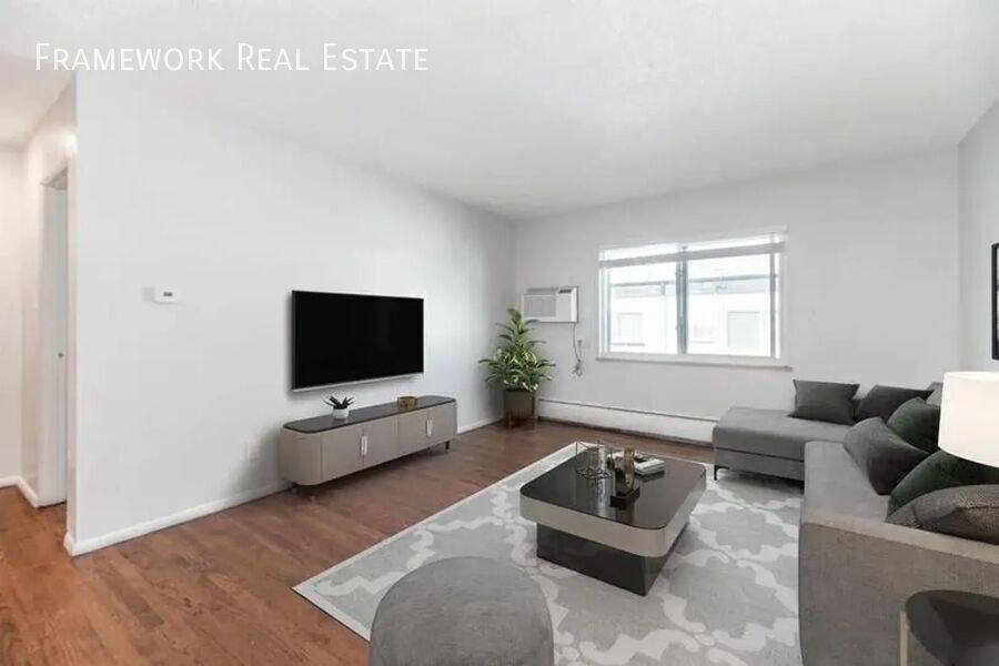 Apartment for rent at 1400 Moline St #101, Aurora, CO 80010