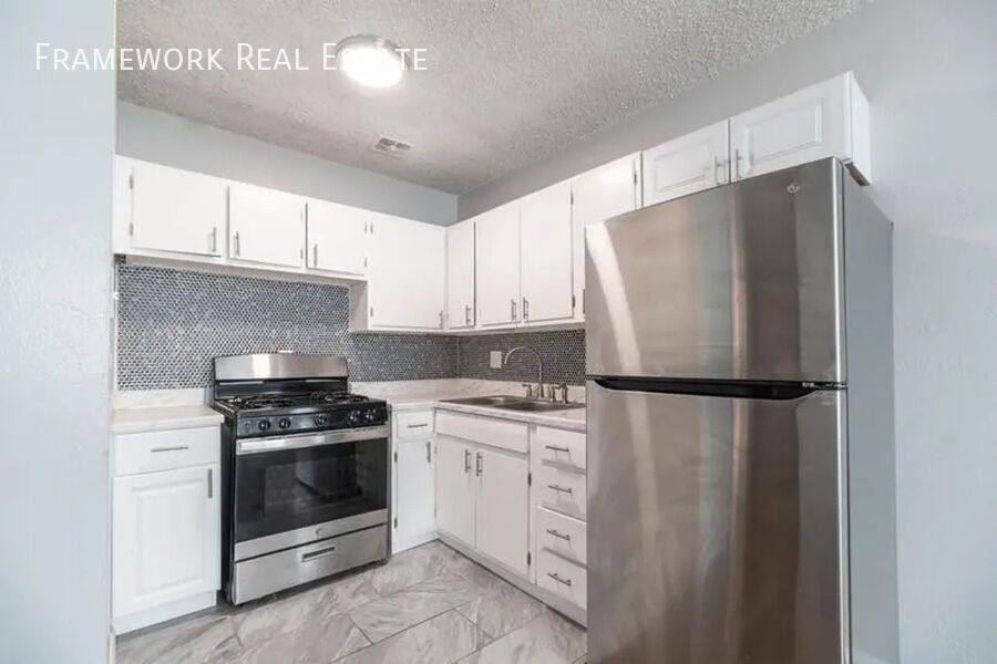 Apartment for rent at 1400 Moline St #101, Aurora, CO 80010