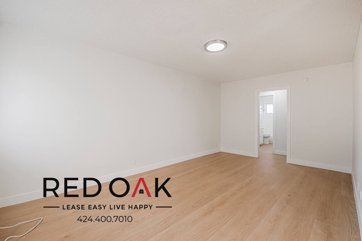 Condo for rent at 118 E Ivy Ave #2, Inglewood, CA 90302
