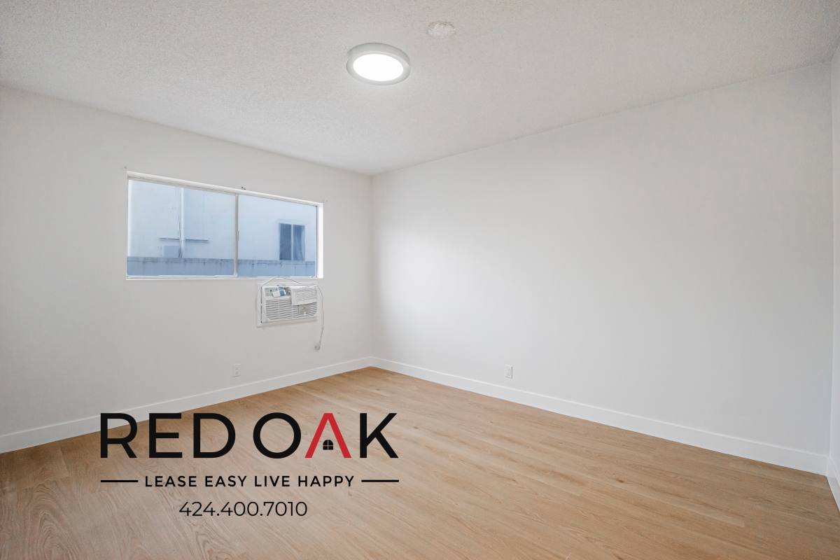 Condo for rent at 118 E Ivy Ave #2, Inglewood, CA 90302