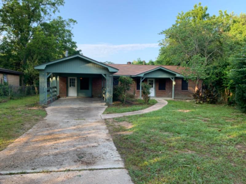 House for rent at 707 Pine St, Woodville, TX 75979
