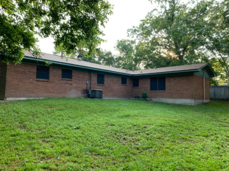House for rent at 707 Pine St, Woodville, TX 75979