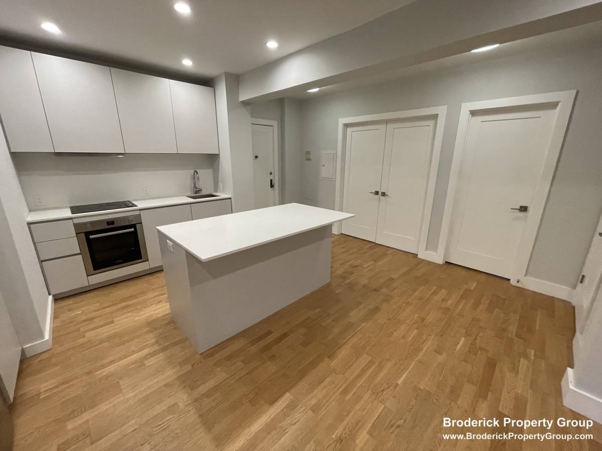 Apartment for rent at 136 Highland Ave #15, Somerville, MA 02143