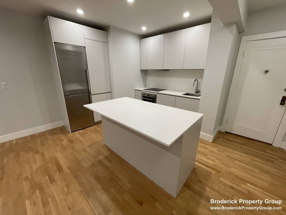 Apartment for rent at 136 Highland Ave #15, Somerville, MA 02143