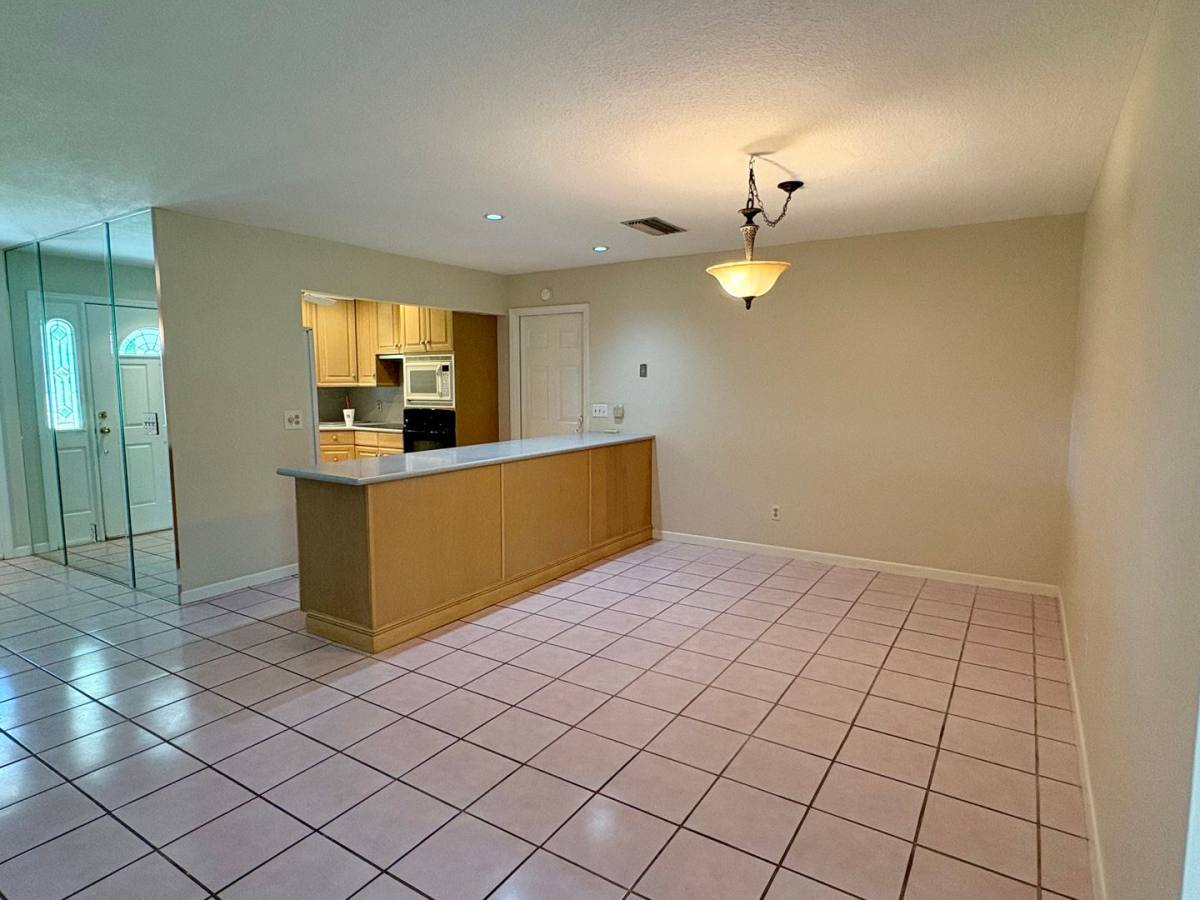 House for rent at 514 SW N Carolina Dr, Stuart, FL 34994