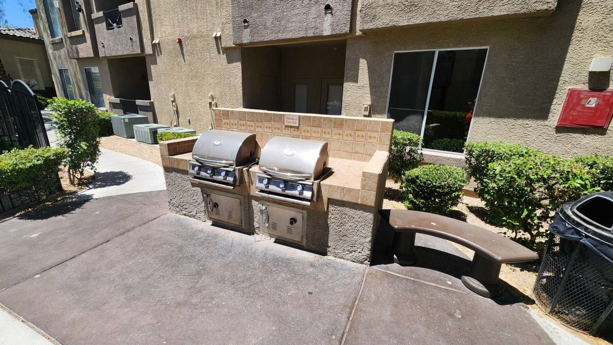 Apartment for rent at 4400 S Jones Blvd, Las Vegas, NV 89103