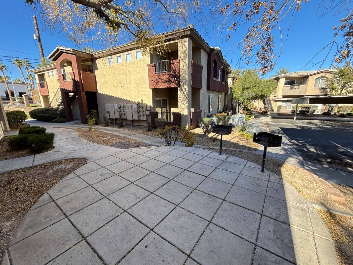 Apartment for rent at 4400 S Jones Blvd, Las Vegas, NV 89103