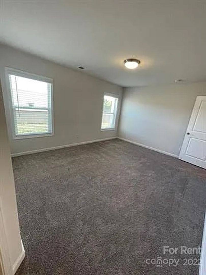 Townhouse for rent at 3752 Yorkshire Place, Terrell, NC 28682