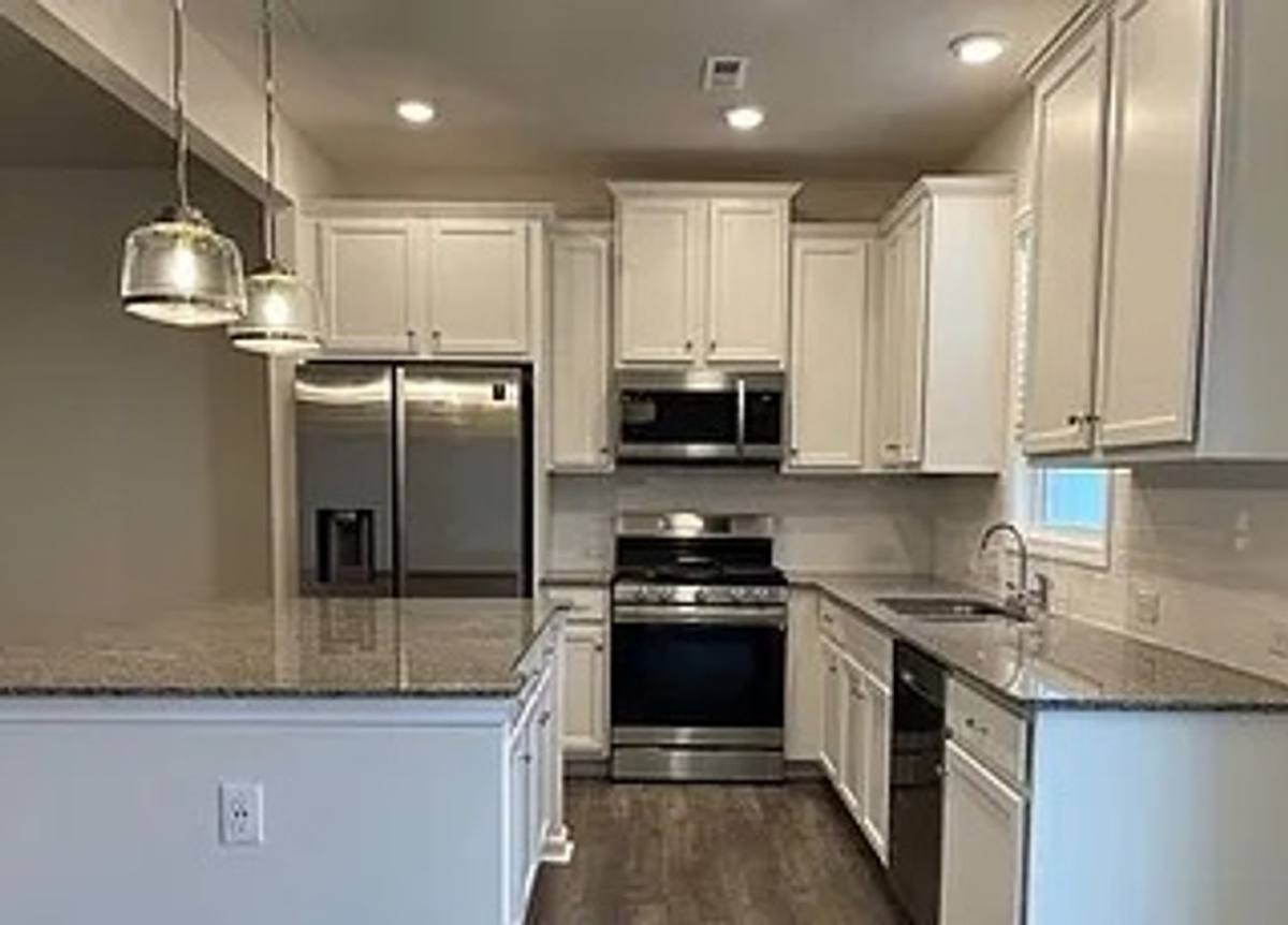 Townhouse for rent at 3752 Yorkshire Place, Terrell, NC 28682