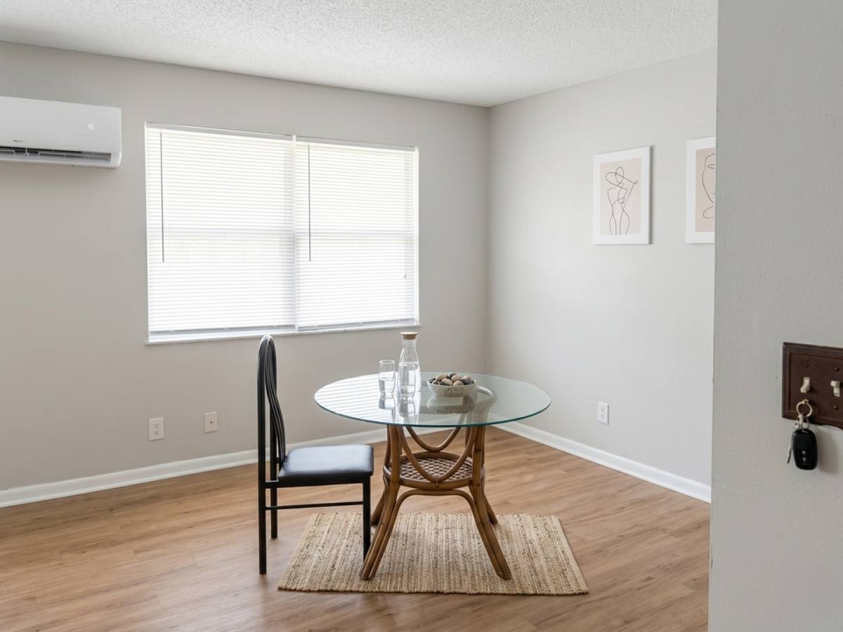 Apartment for rent at 1875 40 Ave, Vero Beach, FL 32960