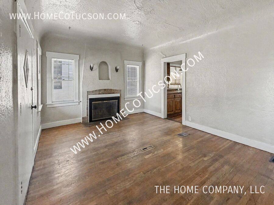 Apartment for rent at 544 E Speedway Blvd, Tucson, AZ 85705