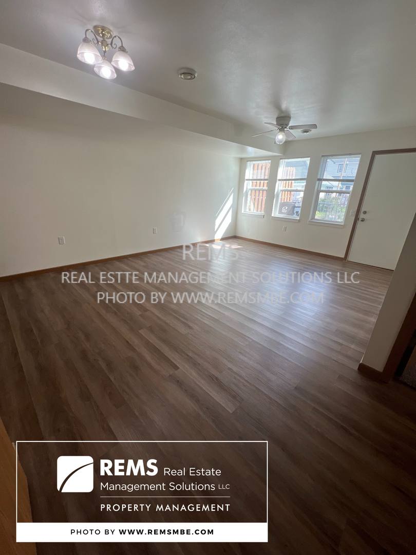Apartment for rent at 202 W N St, Poynette, WI 53955