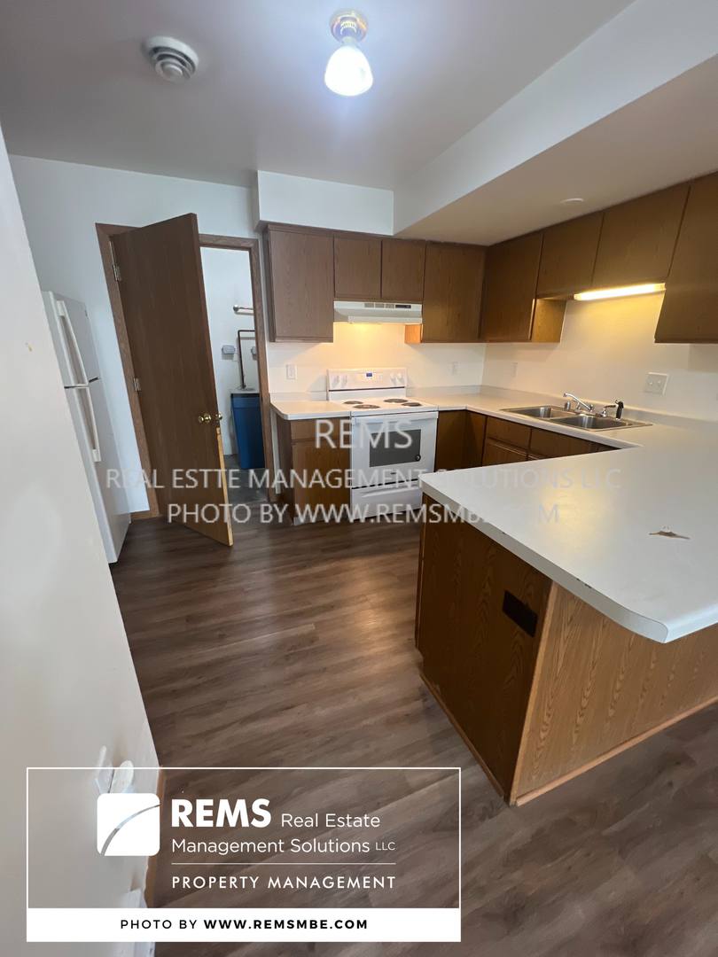 Apartment for rent at 202 W N St, Poynette, WI 53955