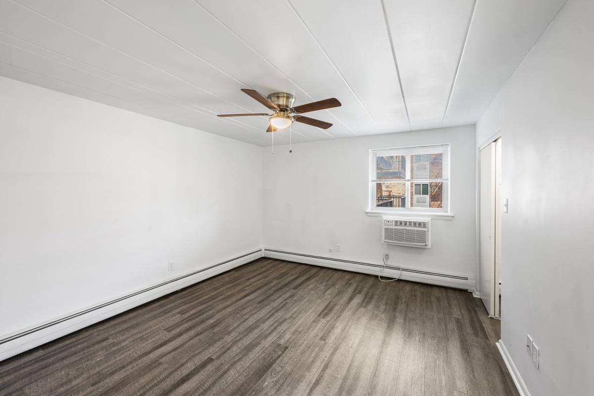 Apartment for rent at 111 Morton Ave, Ridley Park, PA 19078