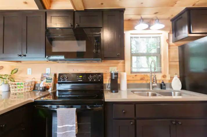 House for rent at 145 Fern Rd, Campobello, SC 29322